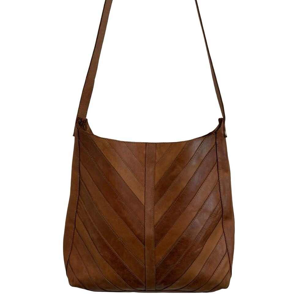 Raven + Lily ‘Joanna’s Favorite Crossbody’ - Picture 3 of 9